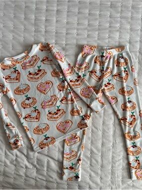 Cat & Jack 2 Piece Fleece Pajama Set Size 5T Waffle Breakfast Print